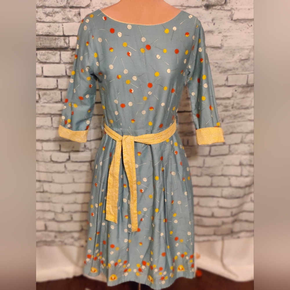 Poppy UK Retro Fit and Flare Day Dress Lollipops contrast lining box pleats SM